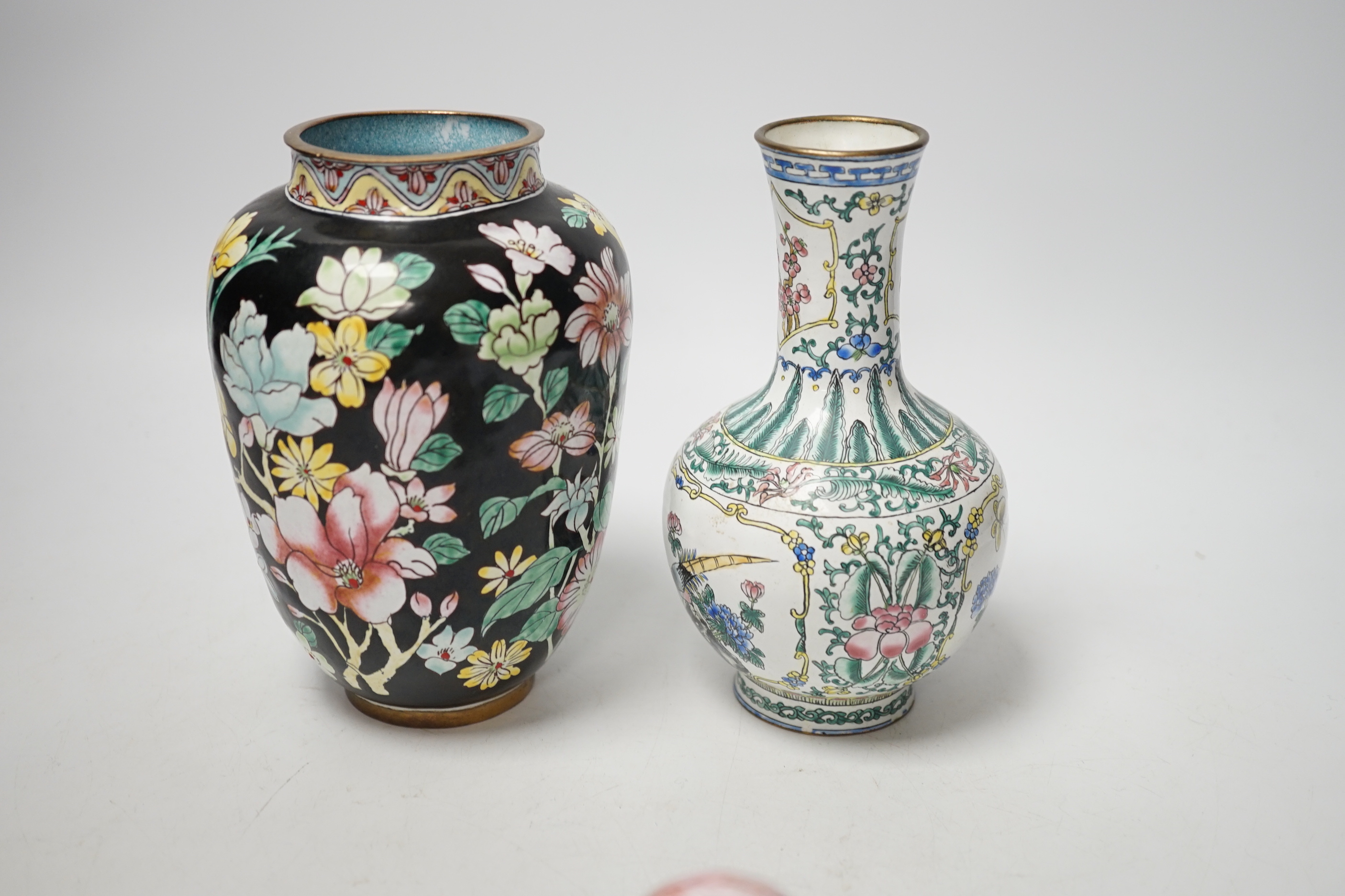 Two Chinese Canton (Guangzhou) enamel vases, a bowl and a 'duck' box and cover (4)